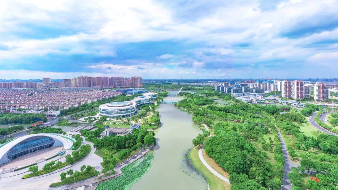 《中共苏州市委 澳门新葡京娱乐城关于支持昆山打造社会主义现代化建设县域示范 走好新时代