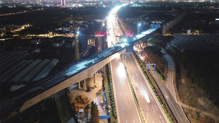 通苏嘉甬高铁跨苏虞张公路项目关键性控制工程取得突破