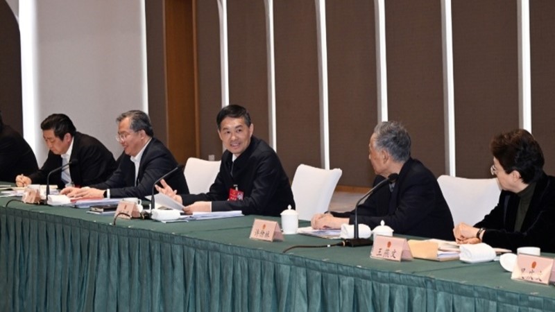 刘小涛参加苏州代表团审议