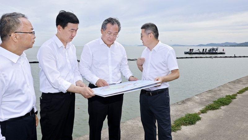 范波在吴中区专题调研太湖治理工作