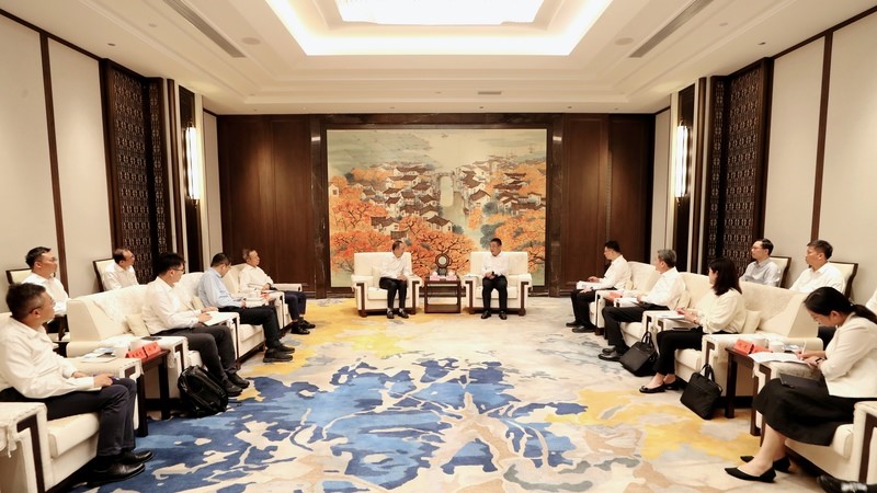 王维会见紫光股份总裁王竑弢