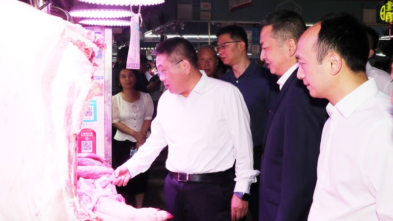 王维检查调度节日文旅消费与重大活动安保工作